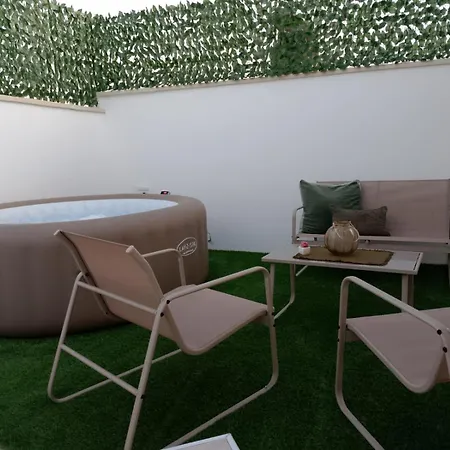 Medusa Luxury Nocleg ze śniadaniem 3*