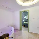 Medusa Luxury