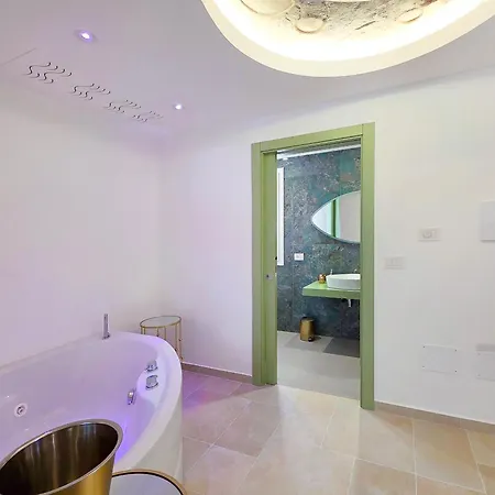 Medusa Luxury